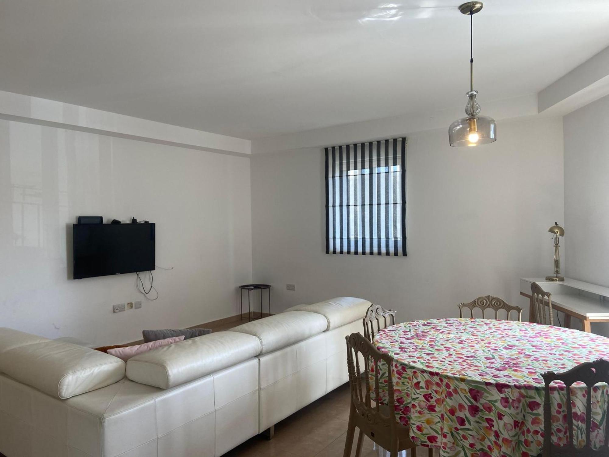 Cozy 2 Bedroom Apartment Near Seafront Gzira Buitenkant foto